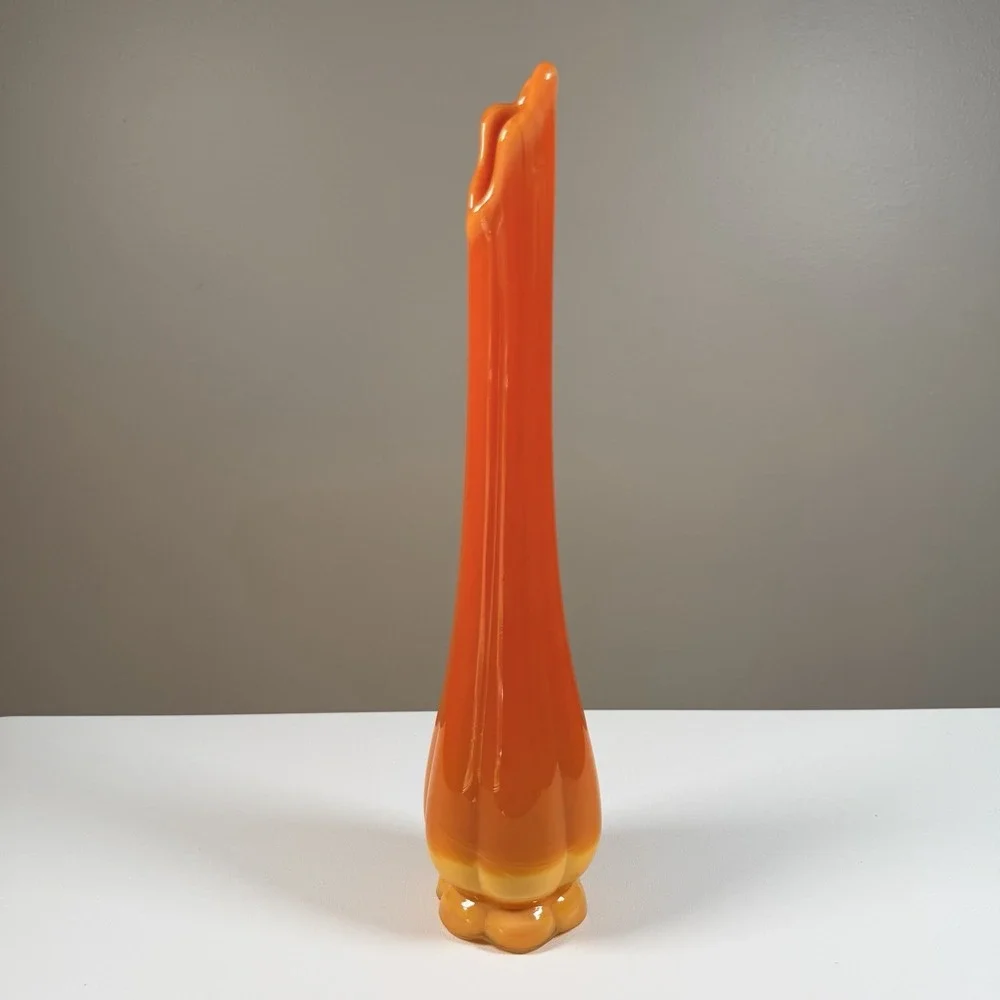 Vintage L.E. Smith Bittersweet Orange Swung Glass Vase 12